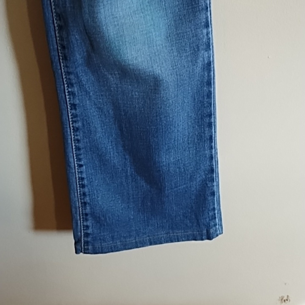 LEVIS 515 - GREAT FIT- NOT HIGH OR- LOW-AROUND NAVAL, -BOOT CUT - Picture 3 of 8